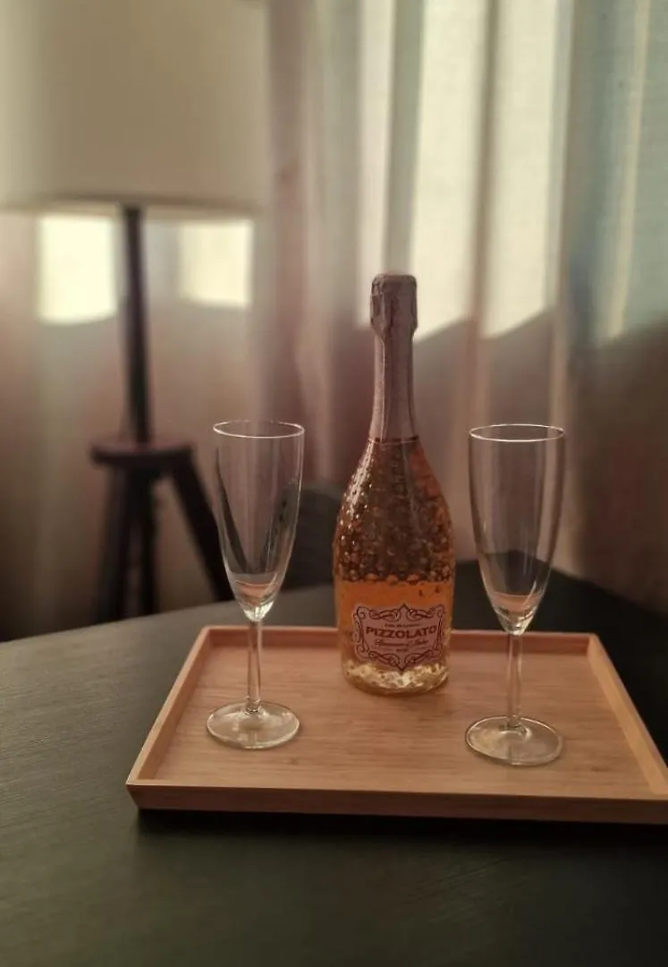 Apartament Carol - City Vibes Studio Bucureşti